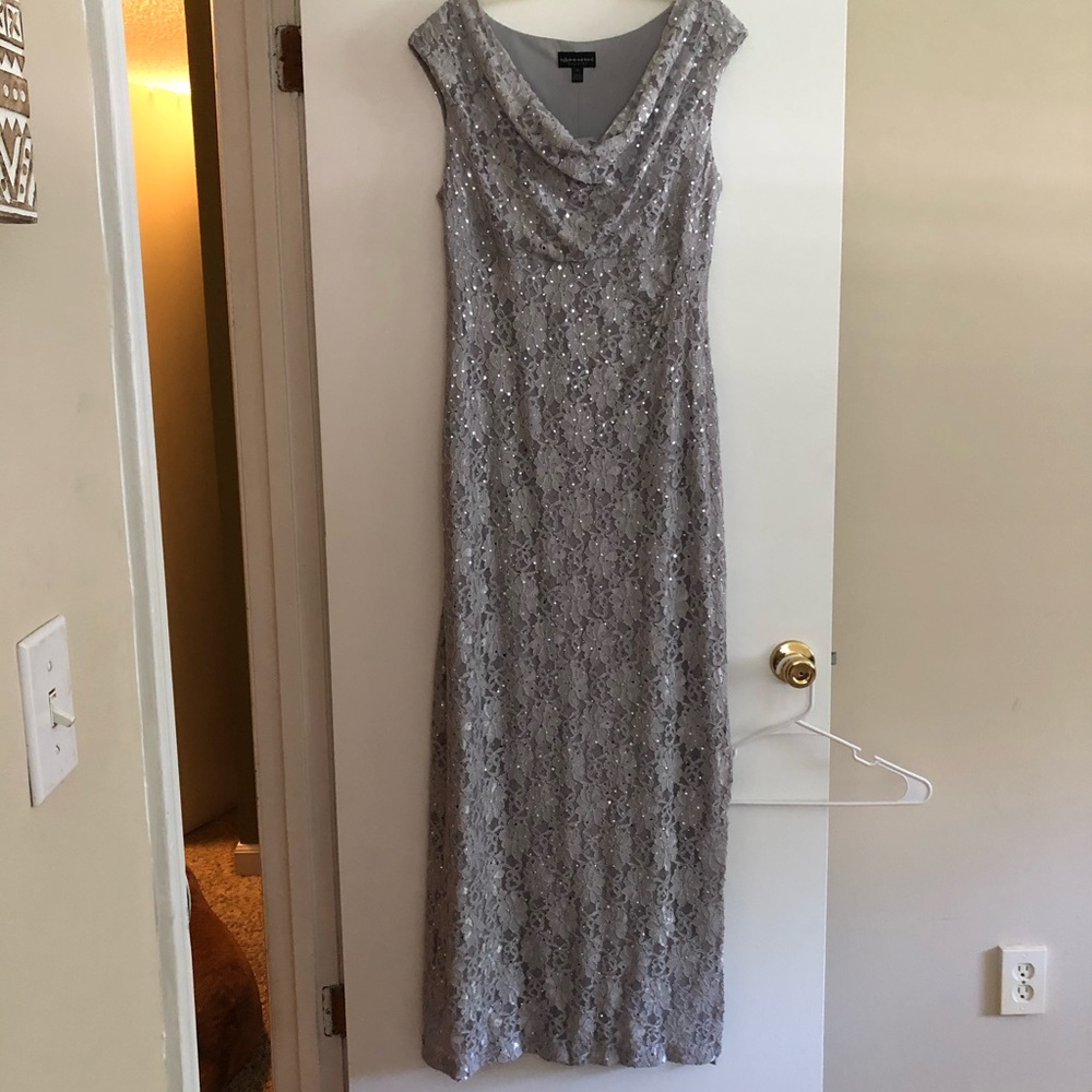 Evening gown. Prom dress. Homecoming dress.